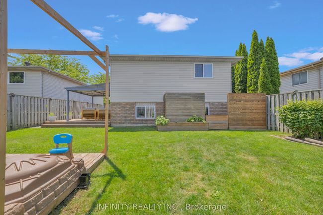 1803 Vicky Cir, House other with 4 bedrooms, 2 bathrooms and 2 parking in Windsor ON | Image 37