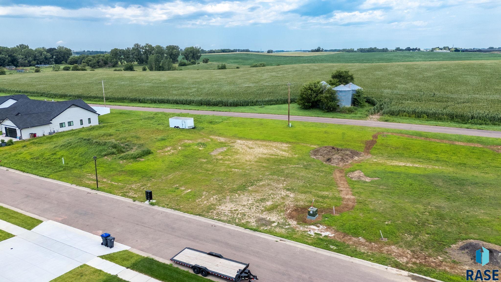 Land in Crooks 3