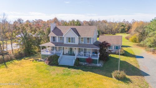 570 Province Line Rd, Allentown, NJ, 08501-1306 | Card Image