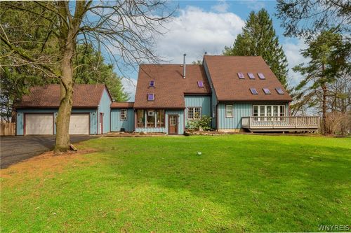 11936 Big Tree Rd, East Aurora, NY, 14052-9548 | Card Image