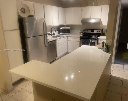 27-9002 Sw 137th St, Miami, FL, 33176-6876 | Card Image