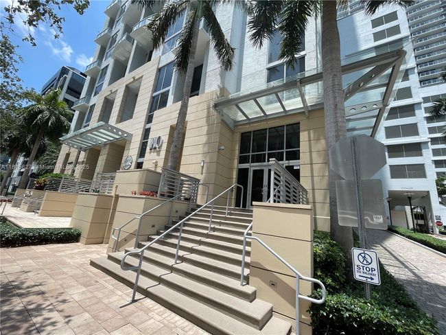 APT-4015 - 1060 Brickell Ave, Condo with 1 bedrooms, 1 bathrooms and null parking in Miami FL | Image 23