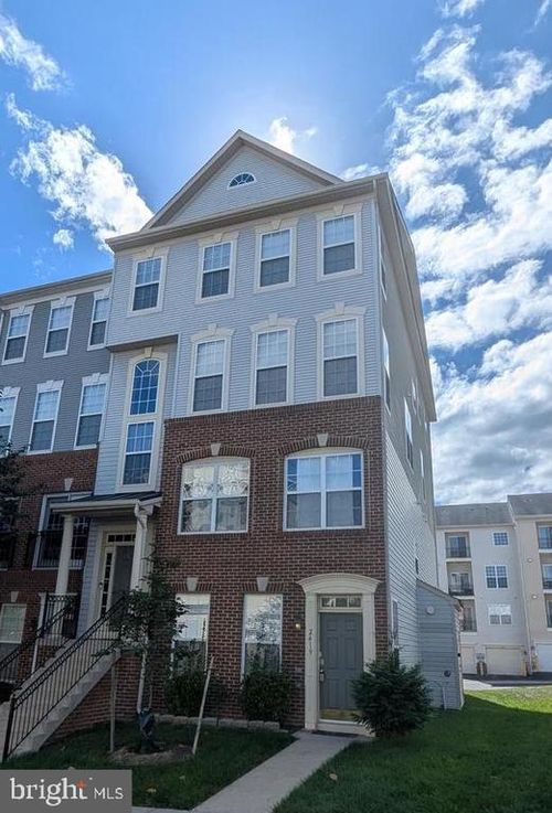 2419 Rainswood Ln, WOODBRIDGE, VA, 22191-6507 | Card Image