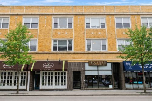 3-2461 N Clark St, Chicago, IL, 60614-2717 | Card Image