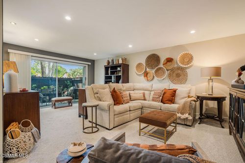 2-31556 Agoura Rd, Westlake Village, CA, 91361-4433 | Card Image