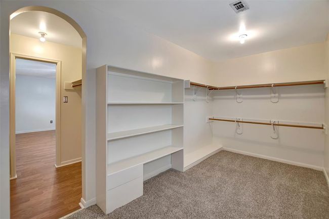 17010 Windrow Dr, House other with 4 bedrooms, 4 bathrooms and 2 parking in Spring TX | Image 15