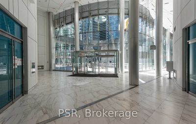 3210 - 12 York St, Condo with 2 bedrooms, 2 bathrooms and 1 parking in Toronto ON | Image 3