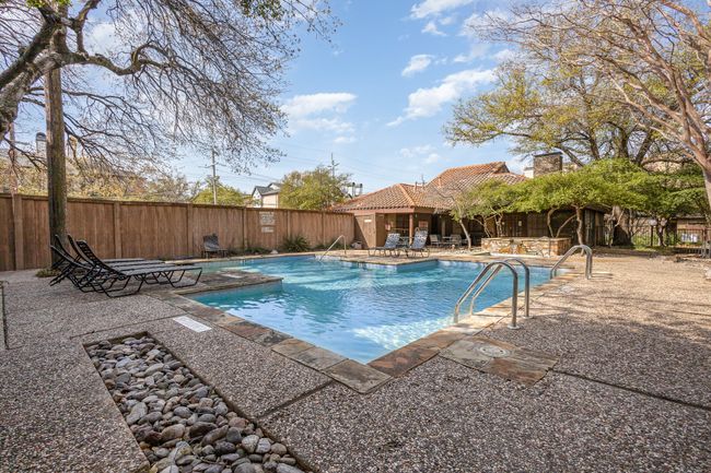 APT-22D - 5757 E University Blvd, Condo with 2 bedrooms, 2 bathrooms and null parking in Dallas TX | Image 23