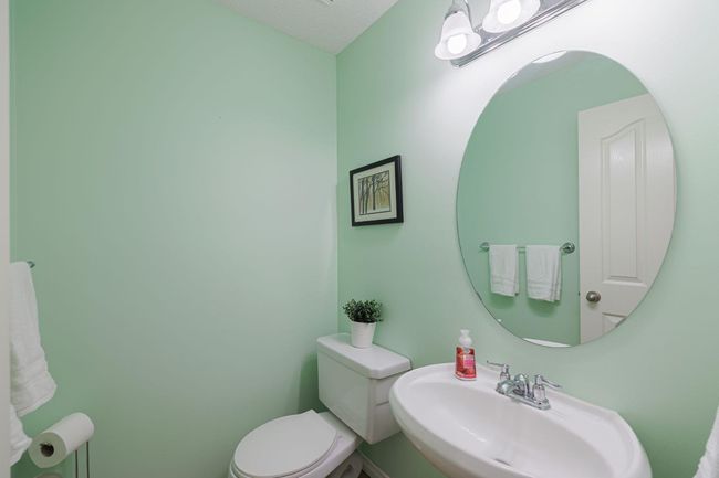 10 Somerglen Crescent Sw, House other with 4 bedrooms, 3 bathrooms and 4 parking in Calgary AB | Image 12