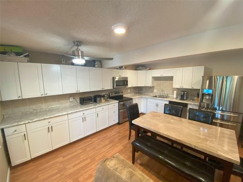 b2-821 Sky Pine Way, Greenacres, FL, 33415-9040 | Card Image