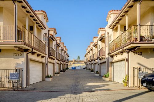 unit-105-7225 Apperson St, Tujunga, CA, 91042-1880 | Card Image