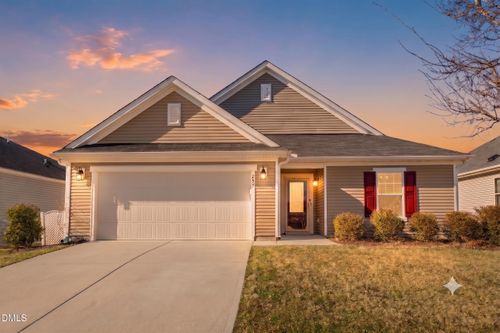 237 Willow Grove Ln, Fuquay-Varina, NC, 27526-3975 | Card Image