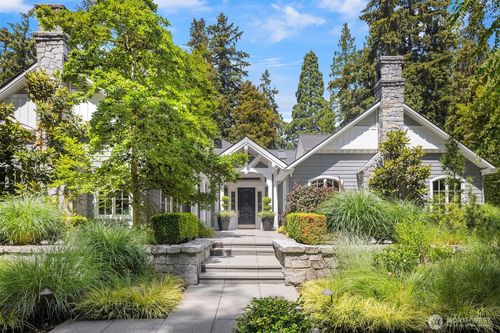 1251 Evergreen Point Rd, Medina, WA, 98039-3136 | Card Image