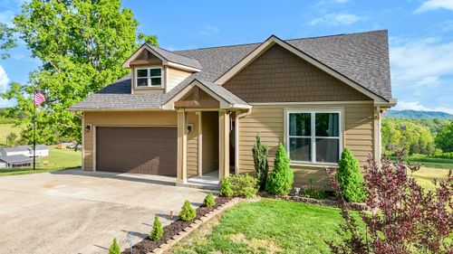 7445 Lakeshore Dr, Rutledge, TN, 37861-4870 | Card Image