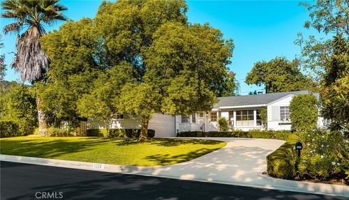 1225 Wabash St, Pasadena, CA, 91103-2762 | Card Image