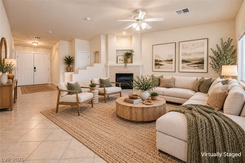 2467 Vegas Vic St, Henderson, NV, 89002-9301 | Card Image
