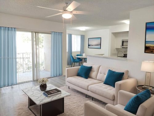 apt-218-2600 S University Dr, Davie, FL, 33328-1465 | Card Image