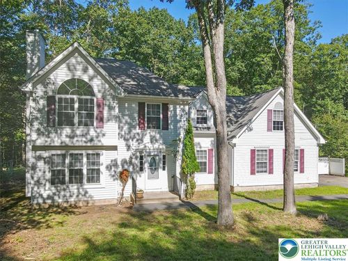 198 White Pine Trl, East Stroudsburg, PA, 18301-7924 | Card Image