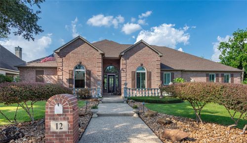 12 Lakeview Pl, Houston, TX, 77070-1300 | Card Image