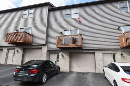 5 Sunridge Dr, Morgantown, WV, 26505-3526 | Card Image