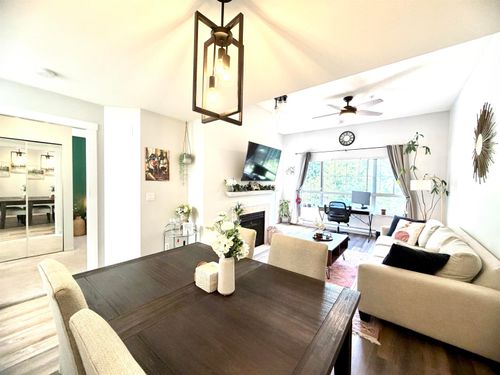 412-2960 Princess Cres, Coquitlam, BC, V3B7P2 | Card Image