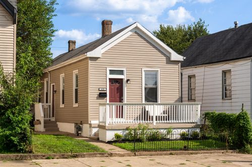 420 W 9th St, Newport, KY, 41071-1315 | Card Image