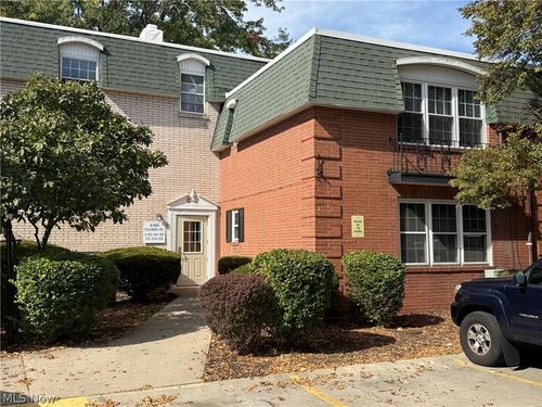 206-4789 Columbia Road, North Olmsted, OH, 44070 | Card Image