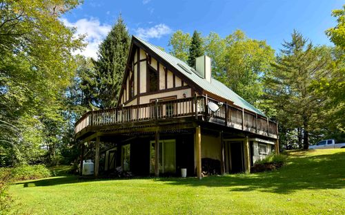 748 Barrows Road, Stowe, VT, 05672 | Card Image