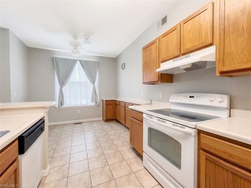 916-7940 Preserve Cir, NAPLES, FL, 34119-6747 | Card Image