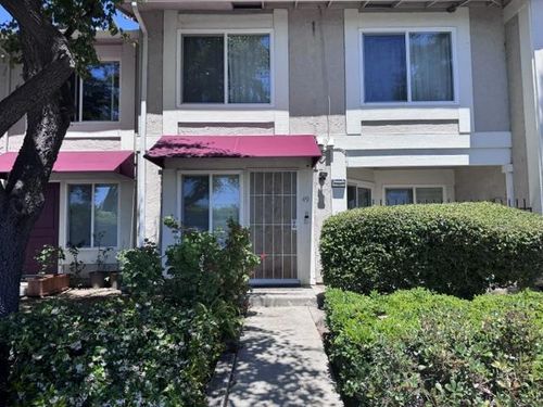 49 Muirfield Ct, San Jose, CA, 95116-2678 | Card Image