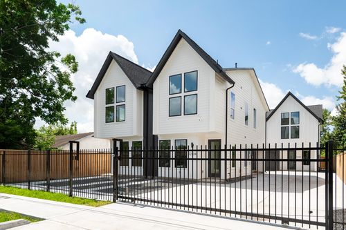 7210 Weyburn Street, Houston, TX, 77028 | Card Image