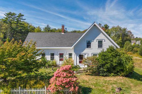 661 Bremen Rd, Waldoboro, ME, 04572-6147 | Card Image