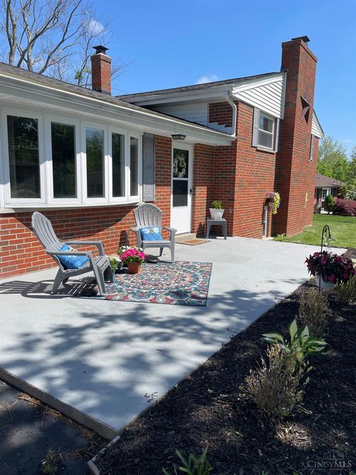 5638 Pleasant View Dr, Milford, OH, 45150-2837 | Card Image