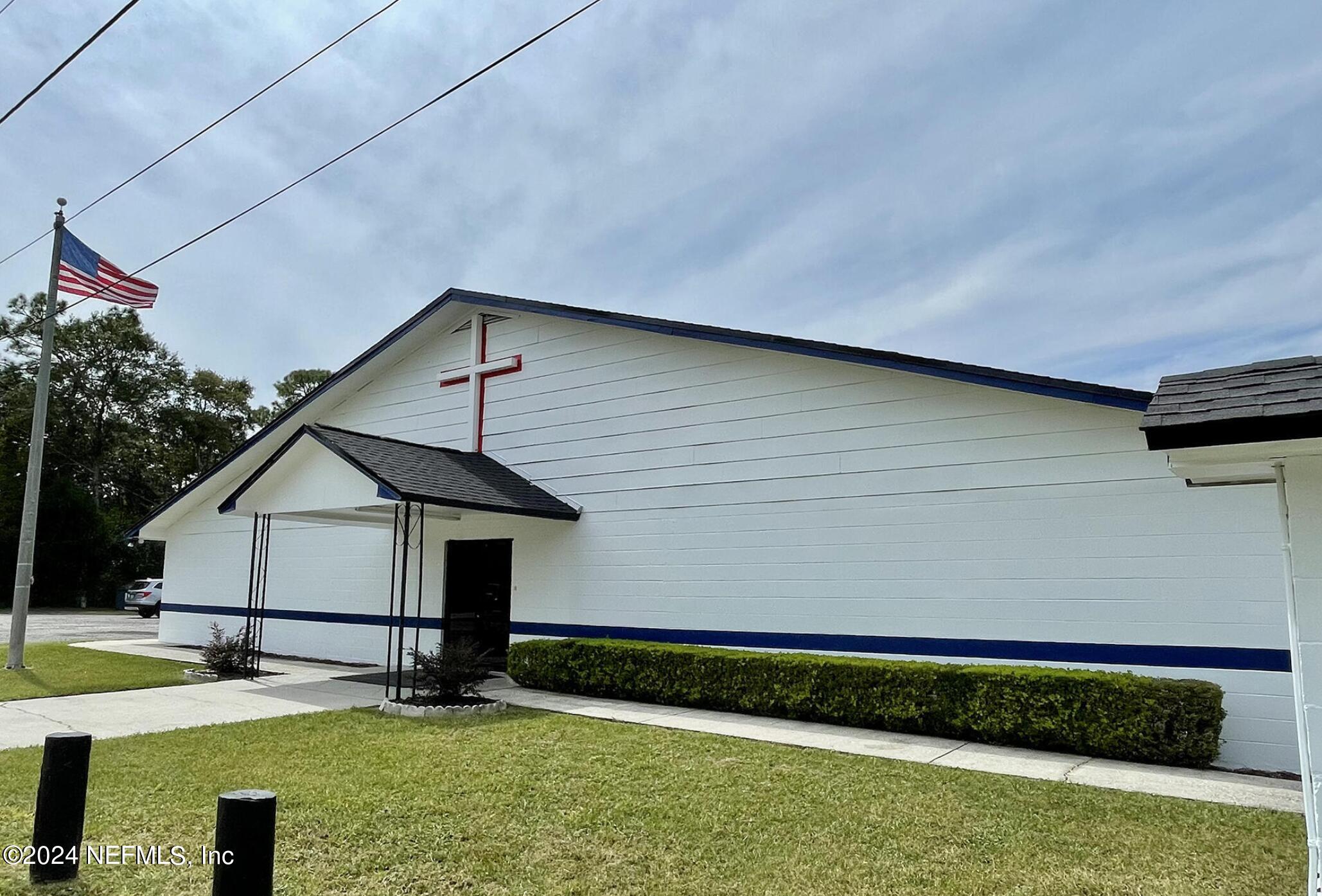 590 N 7Th St, Macclenny, FL 32063