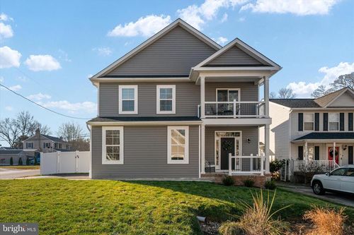 341 Maryland Ave, EDGEWATER, MD, 21037-4823 | Card Image