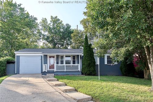 136 Vaturia Dr, Hurricane, WV, 25526-1119 | Card Image