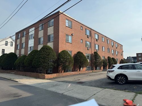 22-12 Woodland St, Everett, MA, 02149-2239 | Card Image