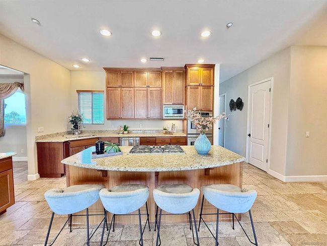 9189 Vista Entrada, House other with 4 bedrooms, 4 bathrooms and 12 parking in Lakeside CA | Image 17