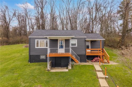 32 Maple St, Ellsworth, PA, 15331 | Card Image