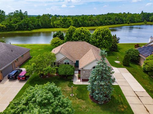 43191 Winterfield Dr, Sterling Heights, MI, 48314-1864 | Card Image