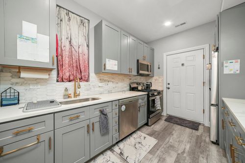 1239 N Rockwell St, CHICAGO, IL, 60622-2862 | Card Image