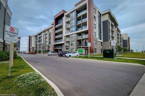 401-101 Shoreview Pl, Stoney Creek, ON, L8E0K2 | Card Image