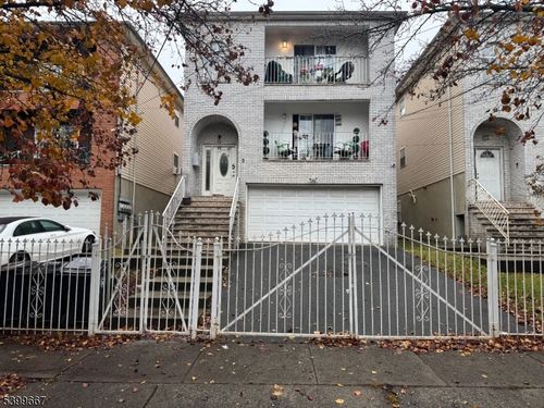 39 Hedden Ter, Newark, NJ, 07108-1707 | Card Image