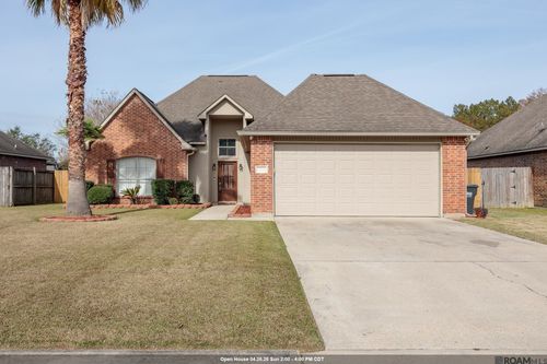 37420 Cypress Trace Ave, Geismar, LA, 70734-3294 | Card Image