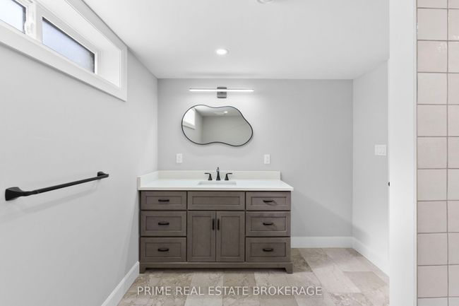 320 Marlborough St, House other with 4 bedrooms, 3 bathrooms and 2 parking in Exeter ON | Image 33