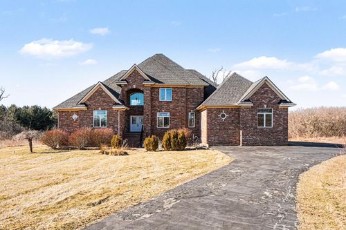 1770 Sandy Creek Ln, Ann Arbor, MI, 48103-8859 | Card Image