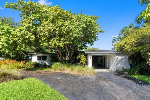 2829 Ne 17th Ave, Wilton Manors, FL, 33334-4330 | Card Image