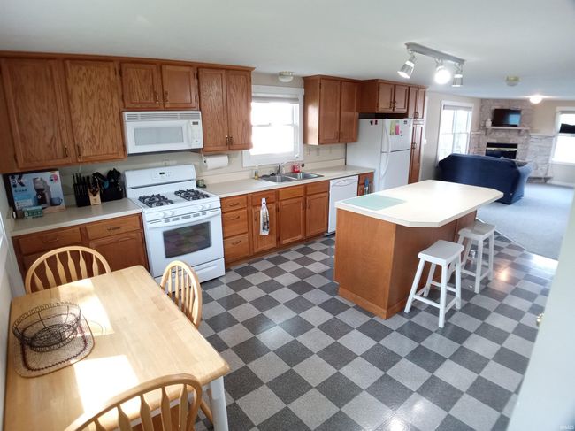 16 Ems D4 Ln, House other with 3 bedrooms, 2 bathrooms and null parking in Syracuse IN | Image 12