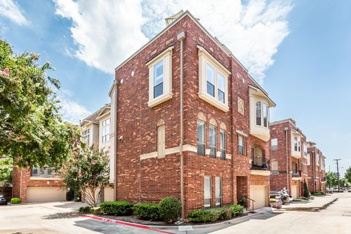 2226 City Market Ln, Dallas, TX, 75201-5907 | Card Image