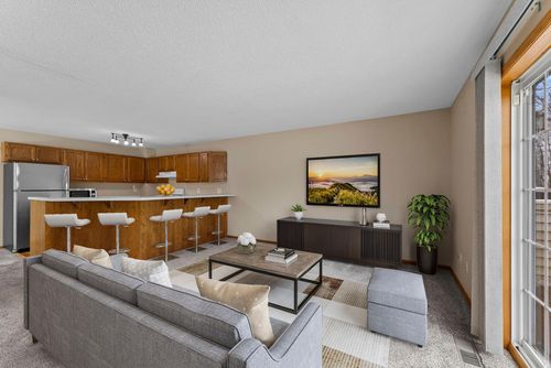 356 Gironde Ct, Woodbury, MN, 55125-4400 | Card Image